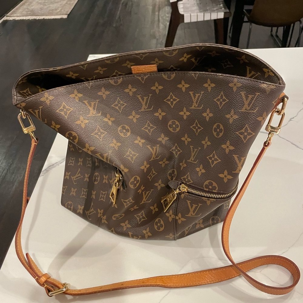 Louis Vuitton Crossbody handbag